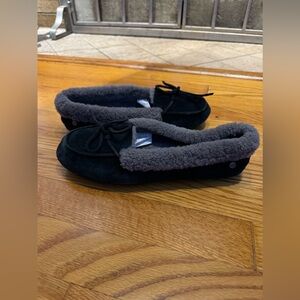 Pre-Owned Size W9 UGG Black and Grey Solana Slipper